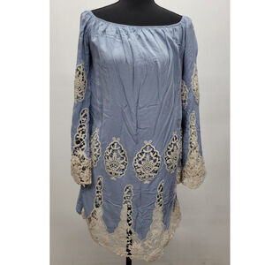 Rue21 Dress 3/4 Sleeves Deep Rounded Neckline Embroidered Lace